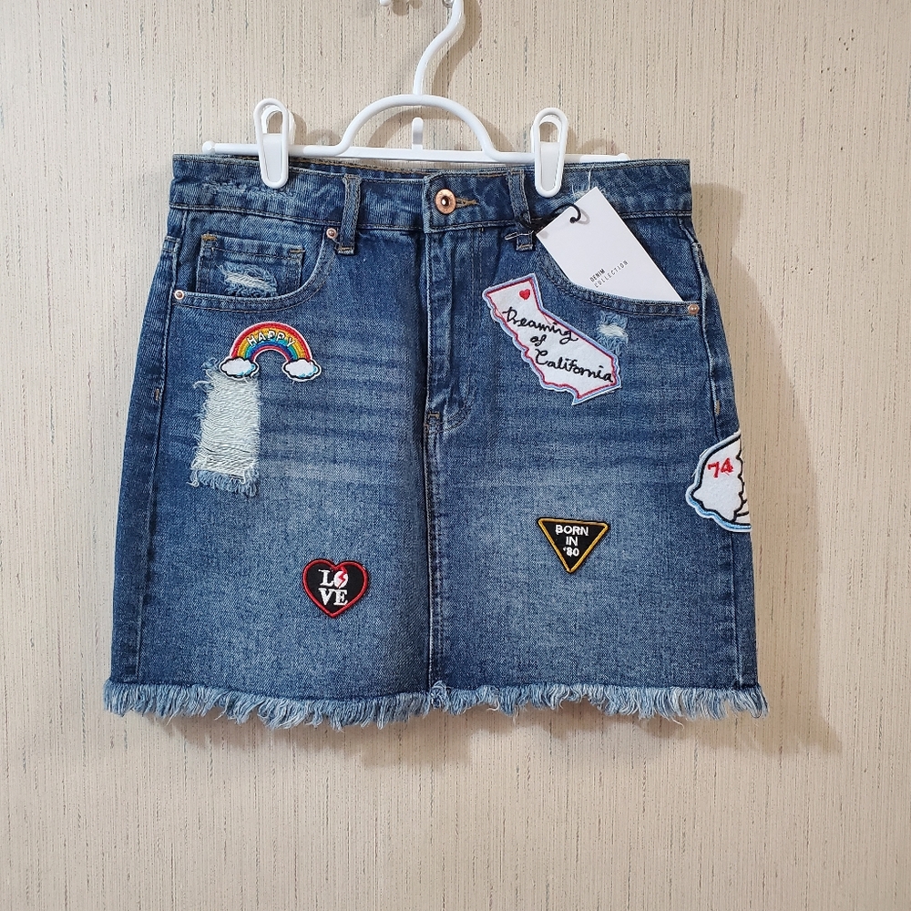 Forever 21 Denim Mini Skirt Distressed Patchwork  Size 27 NWT
